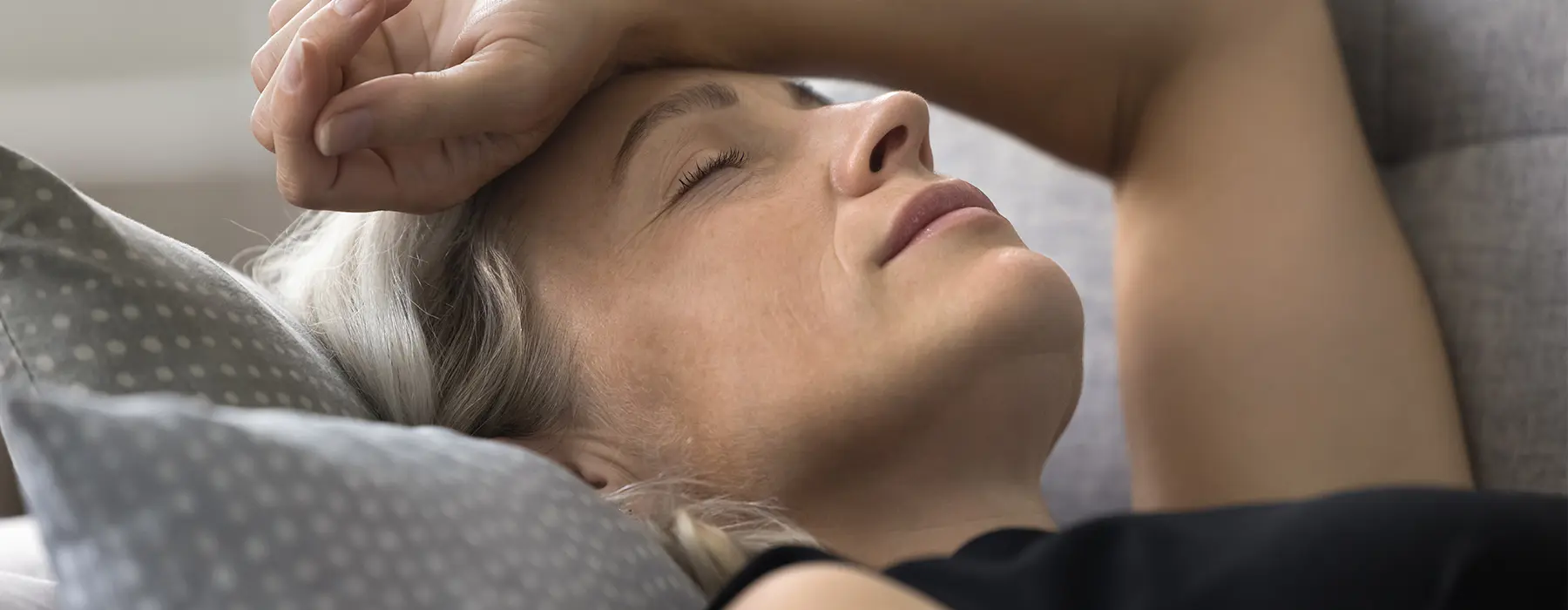 10 Signs of Low Estrogen in Women