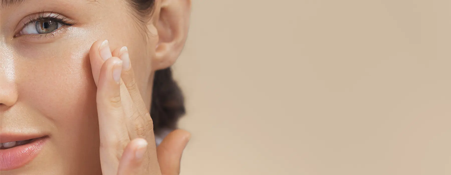Microdermabrasion vs. Dermaplaning: Which Exfoliation Treatment is Right for You?